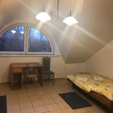 Pilgrims Place Hostel Czestochowa Ngoại thất bức ảnh